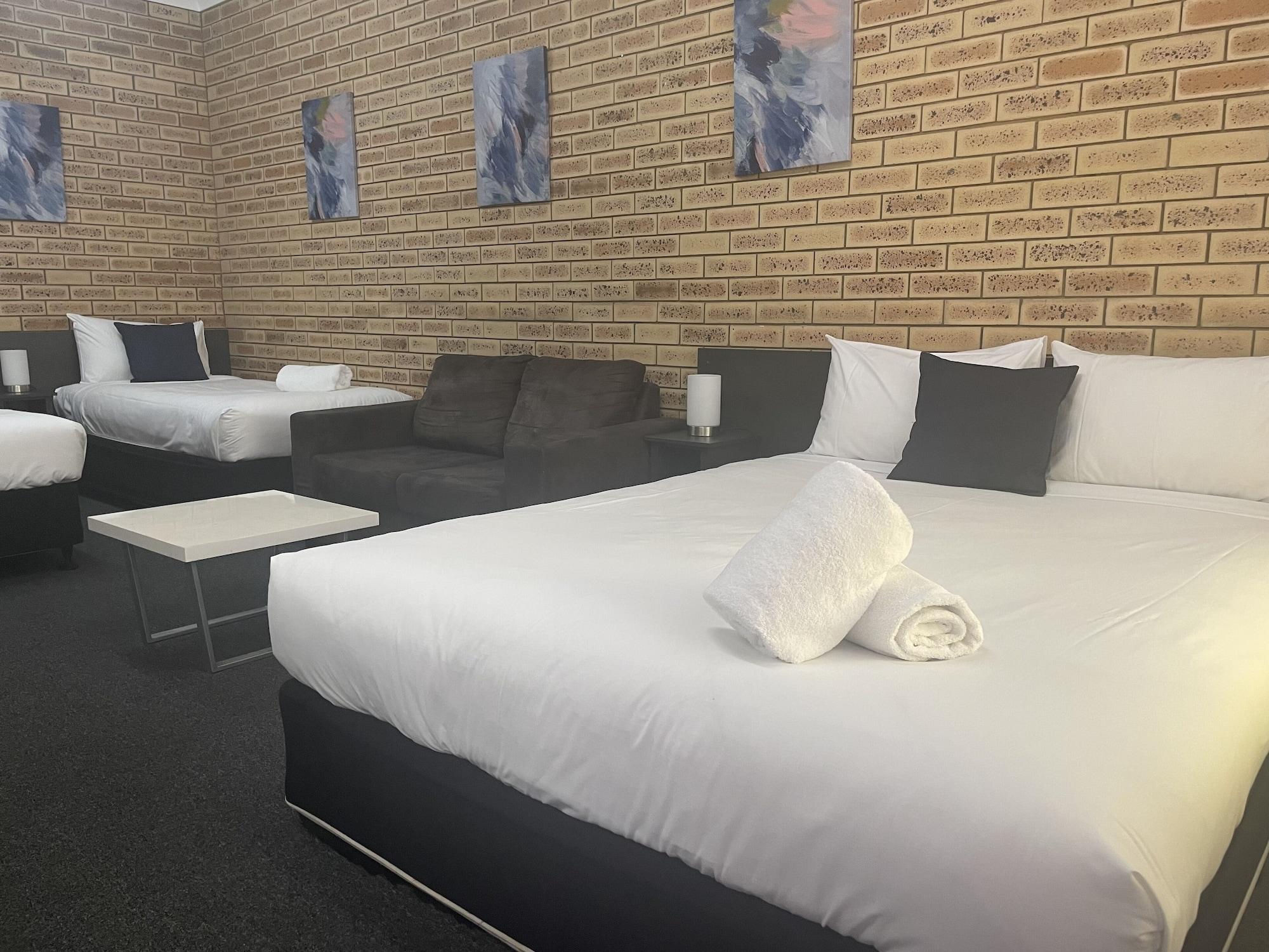 Blue Violet Motor Inn Toowoomba Dış mekan fotoğraf