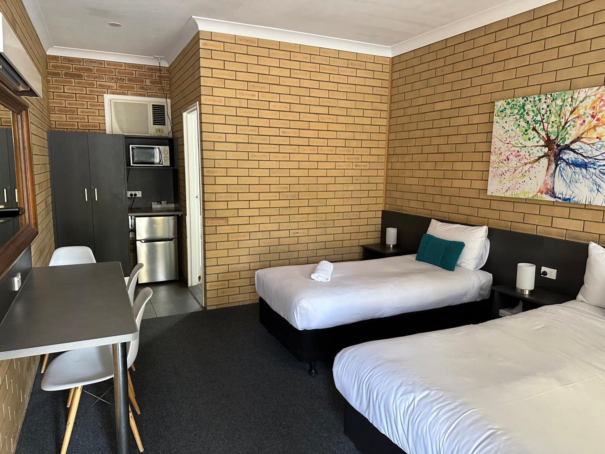 Blue Violet Motor Inn Toowoomba Dış mekan fotoğraf