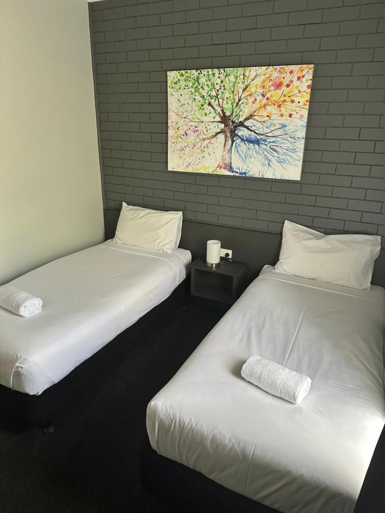 Blue Violet Motor Inn Toowoomba Dış mekan fotoğraf