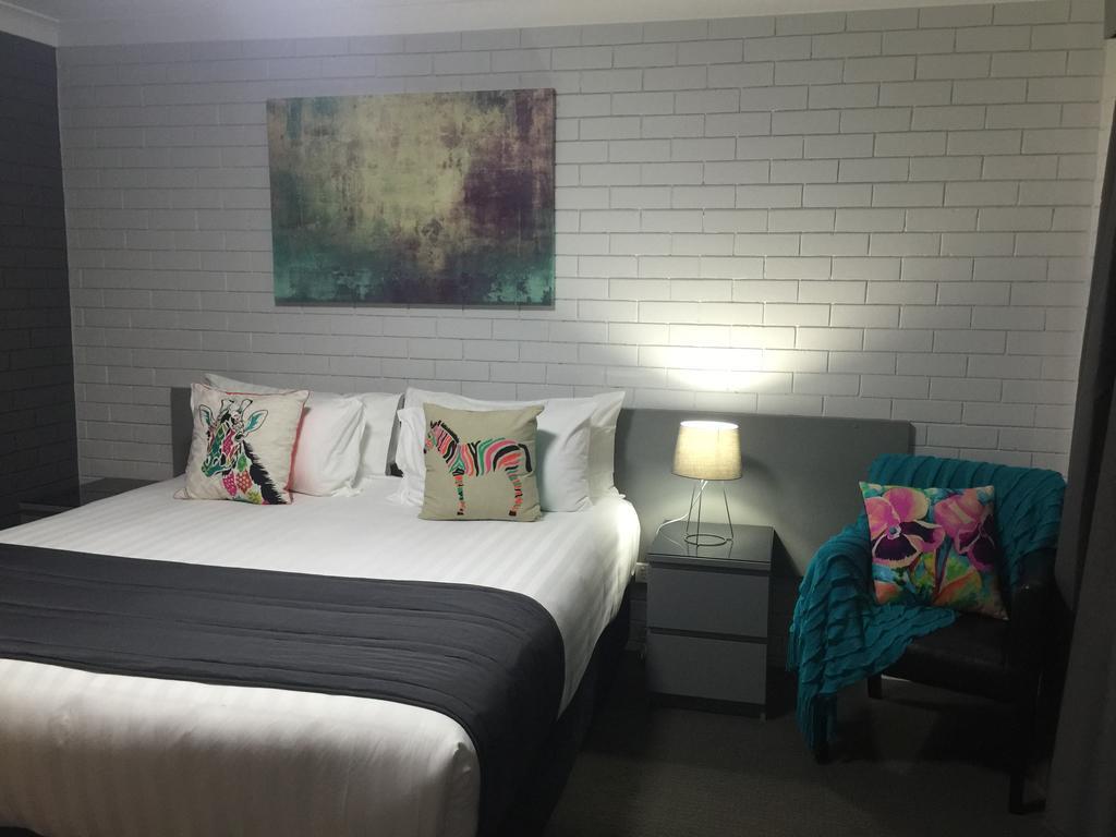 Blue Violet Motor Inn Toowoomba Dış mekan fotoğraf