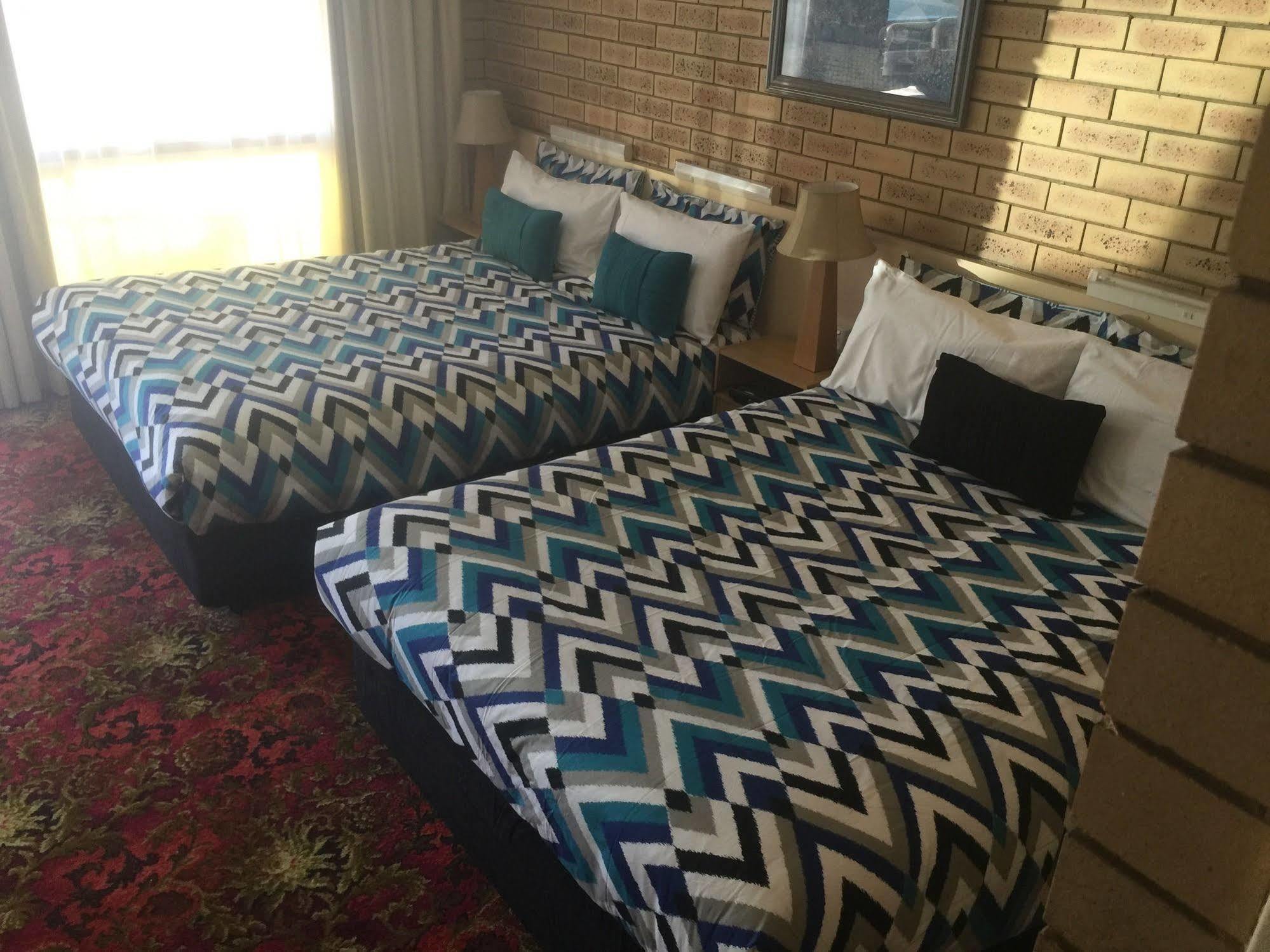 Blue Violet Motor Inn Toowoomba Dış mekan fotoğraf