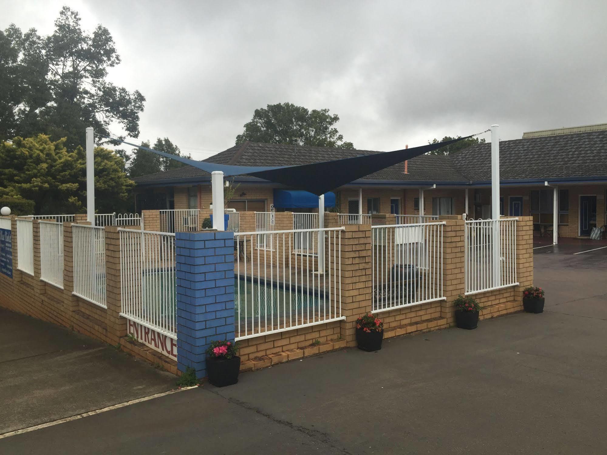 Blue Violet Motor Inn Toowoomba Dış mekan fotoğraf